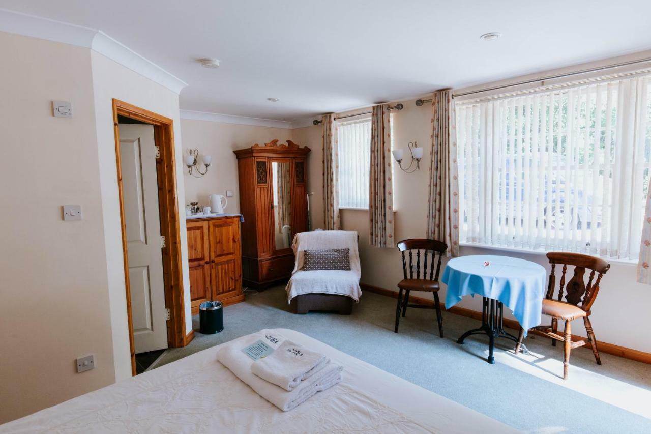 Bluebell House Hotel Windsor Bagian luar foto
