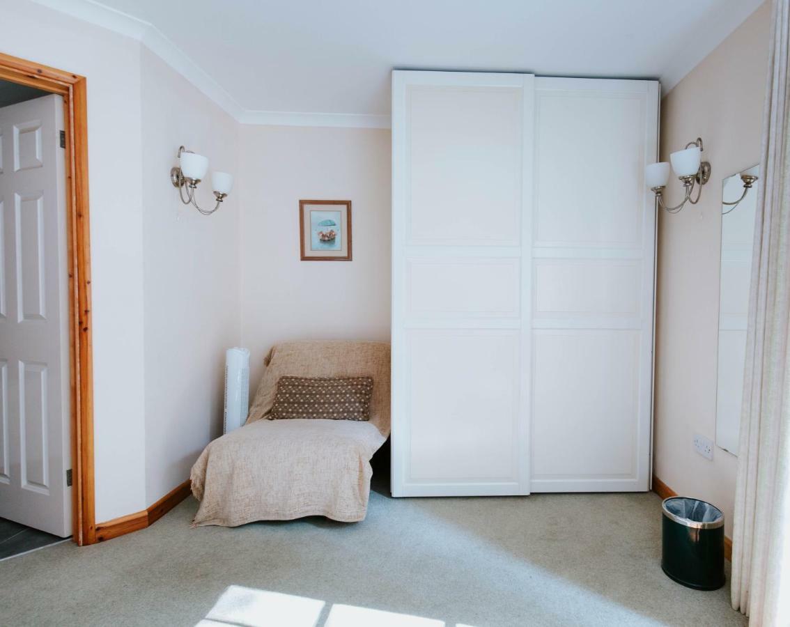 Bluebell House Hotel Windsor Bagian luar foto